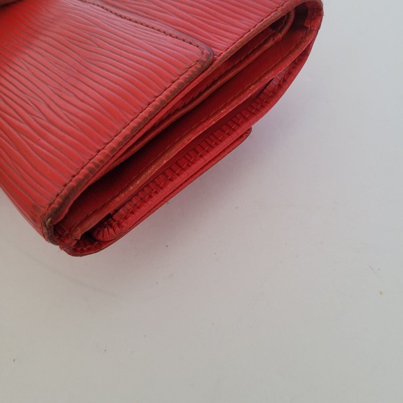 Louis Vuitton Vintage 1995 Epi Leather Wallet Red Medium Trifold Elise Retro - Picture 15 of 15